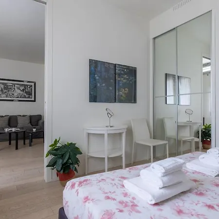 Style And Comfort In The Heart Of *
