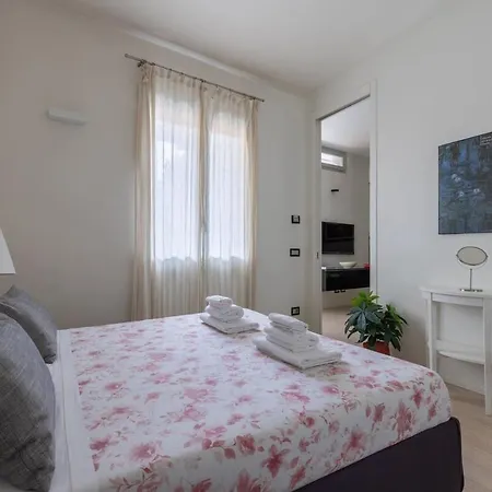 Style And Comfort In The Heart Of Apartmán *
