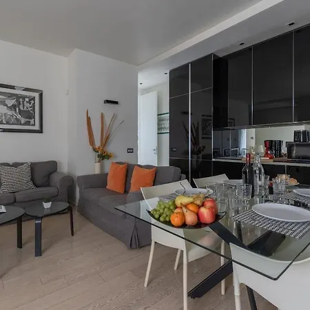 Style And Comfort In The Heart Of Apartmán